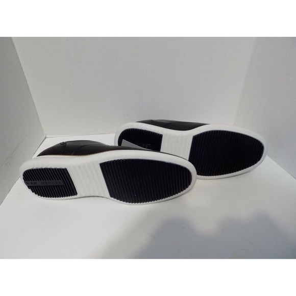 New Van Heusen Black Dress Shoes Man Made Uppers Men\'s Foam White Sole Size 9.5